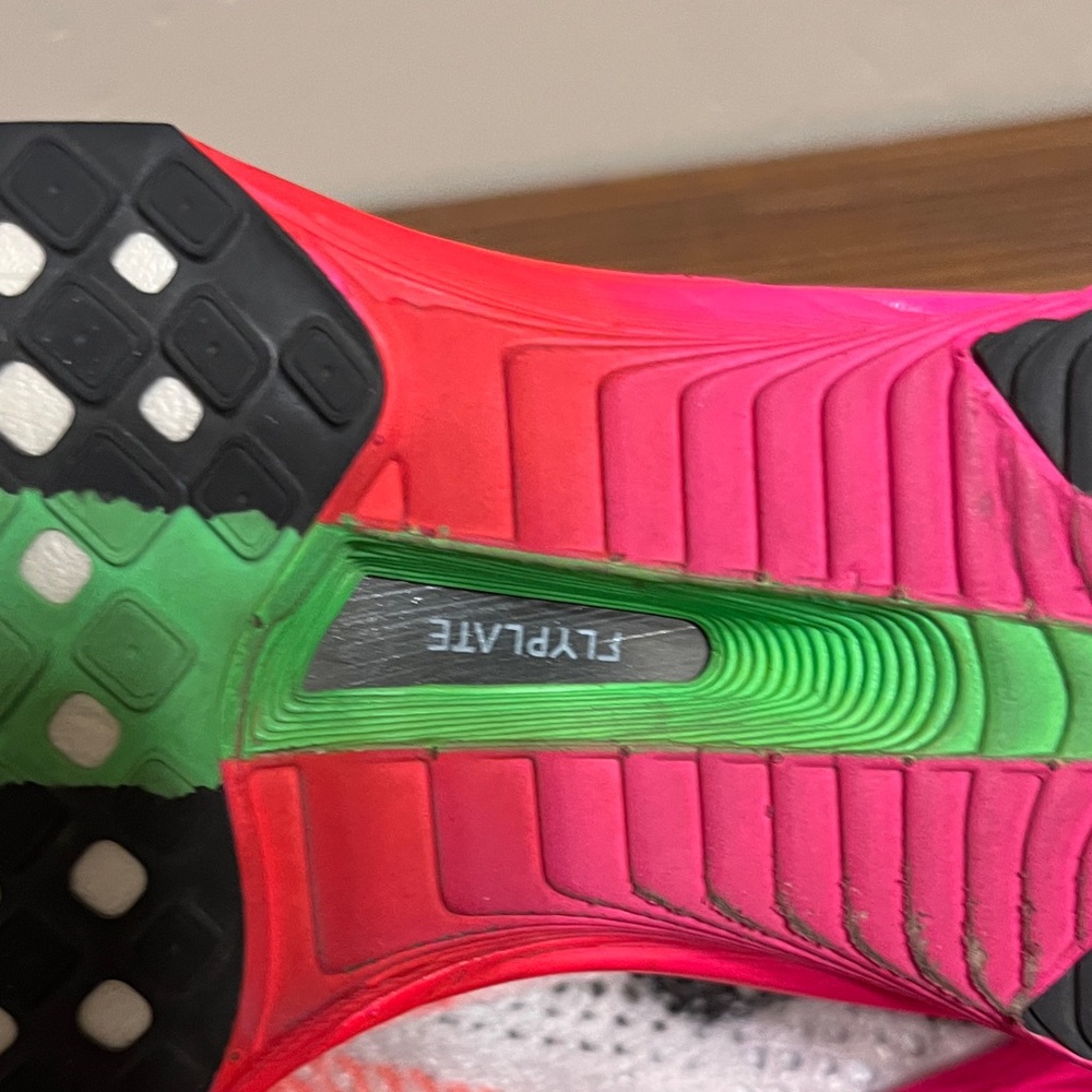 Nike Women's ZoomX Vaporfly 3 Running White/Bright Crimson - Picture 13 of 16